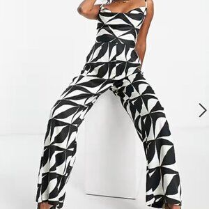 Vero Moda Satin Jumpsuit | NWT | Geometric Mono Print | Size Small